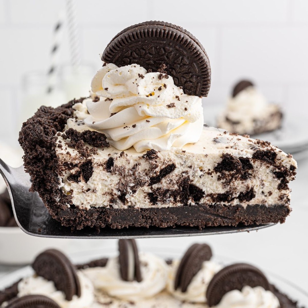 Heavenly No Bake Oreo Cream Pie